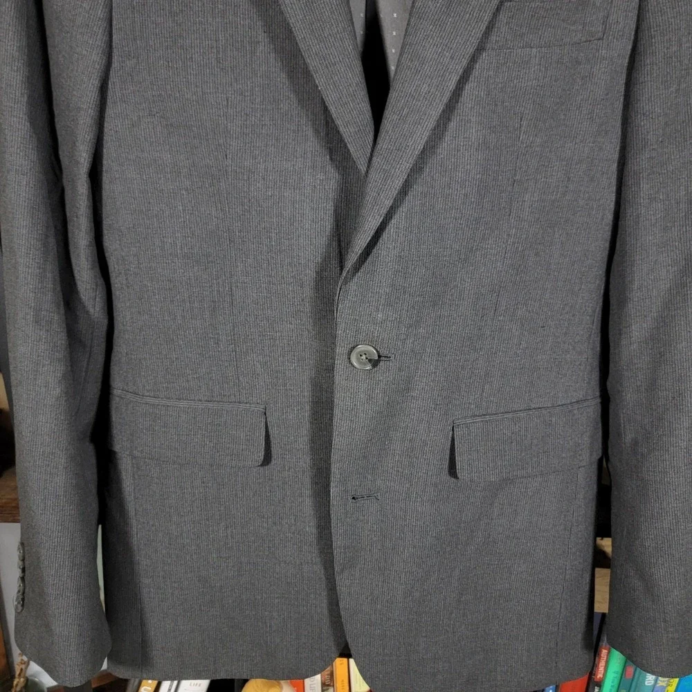 Beverly Hills Polo Club Men's Sport Coat Blazer Two Button Gray Striped Peak 36R
